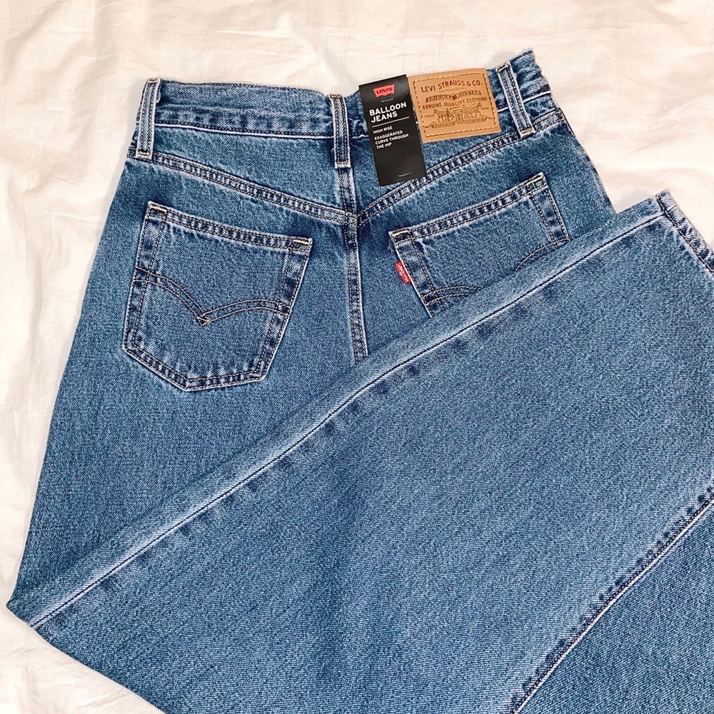 Levi’s Balloon Leg Jeans